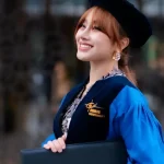 Kabar Bahagia, Selebgram Tasya Revina Resmi Sandang Gelar S2