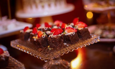 Brownies Valrhona Hadirkan Perpaduan Cokelat Premium Lezat