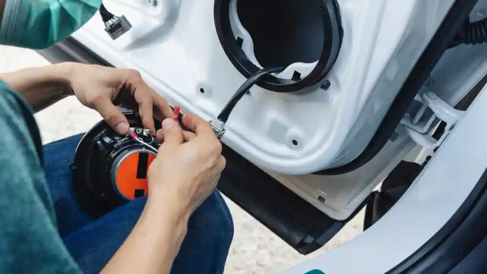 Tips Merawat Audio Mobil Tanpa Harus Sering Ke Bengkel