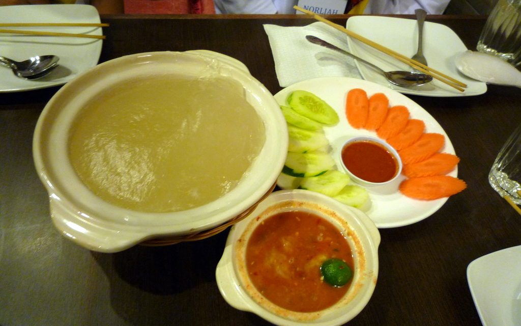 Ambuyat Makanan Tradisional Khas Brunei Darussalam, Yuk Coba