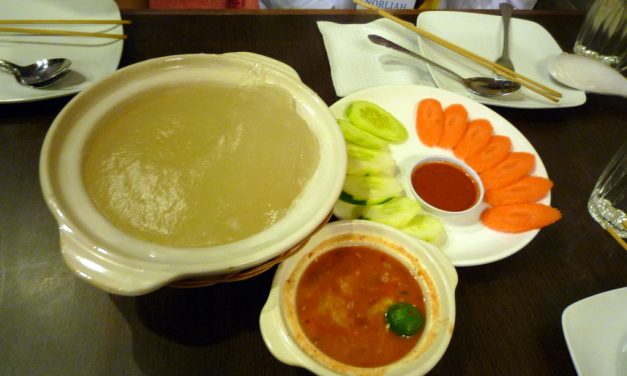 Ambuyat Makanan Tradisional Khas Brunei Darussalam, Yuk Coba