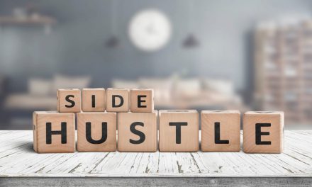 Side Hustle Bisa Dari Mana Aja: Jadi Blogger, Cuan Jalan Terus!