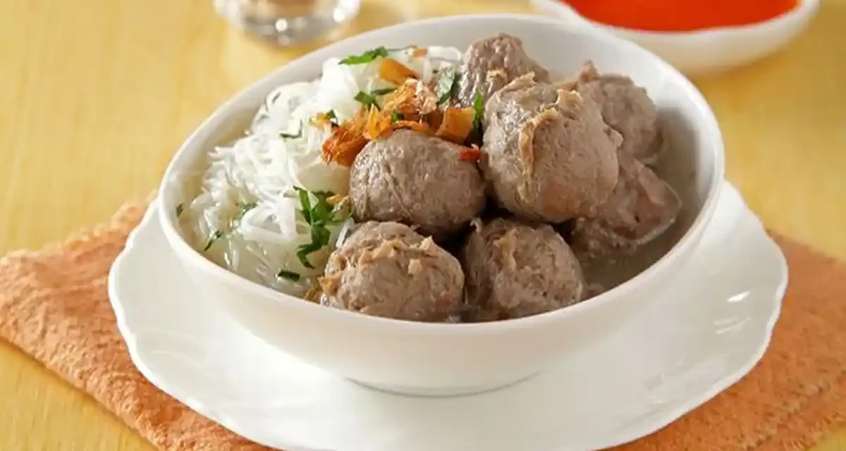 Bakso Sapi Lezat Dan Hangat, Cocok Sekali Untuk Berbuka Puasa
