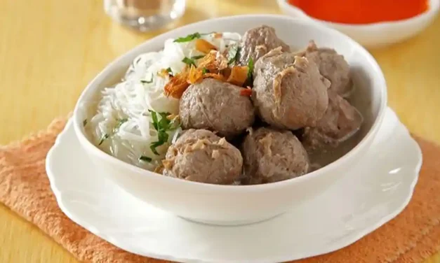Bakso Sapi Lezat Dan Hangat, Cocok Sekali Untuk Berbuka Puasa