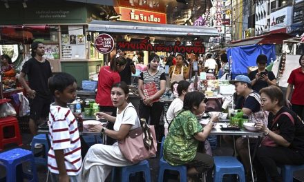 Wisata Kuliner Bangkok, Menyantap Hidangan Khas Thailand